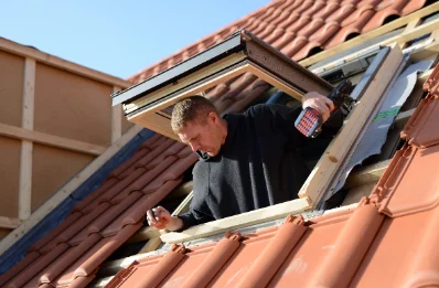 Pose de fenêtres de toit Velux à Courtieux